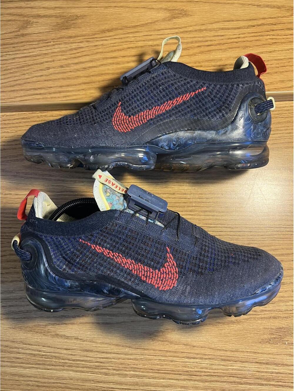 Nike Air VaporMax 2020 Flyknit 'Obsidian Siren Red'